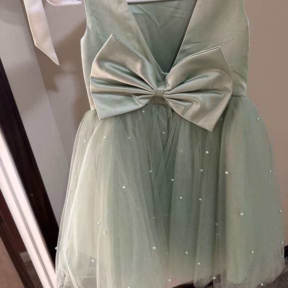 Little Girl Size 6 Dress. Wedding. Cruise. MUST BE BUNDLED - Picture 2 of 8